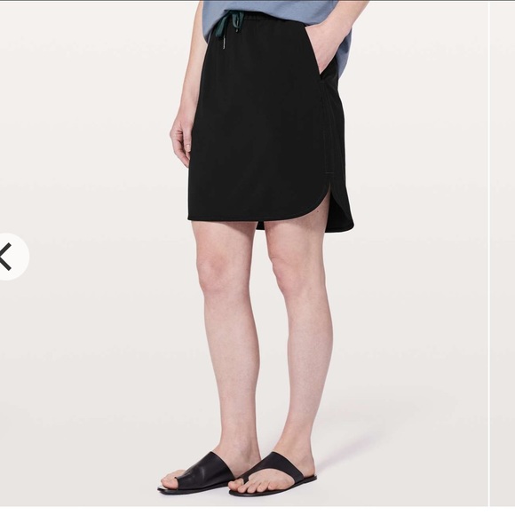 Lululemon On the Fly Skirt - Picture 2 of 7